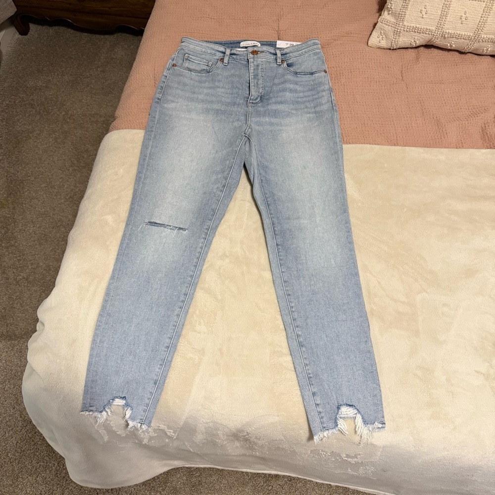 NWT LOFT Light Blue Skinny Jeans with Distressed Hem